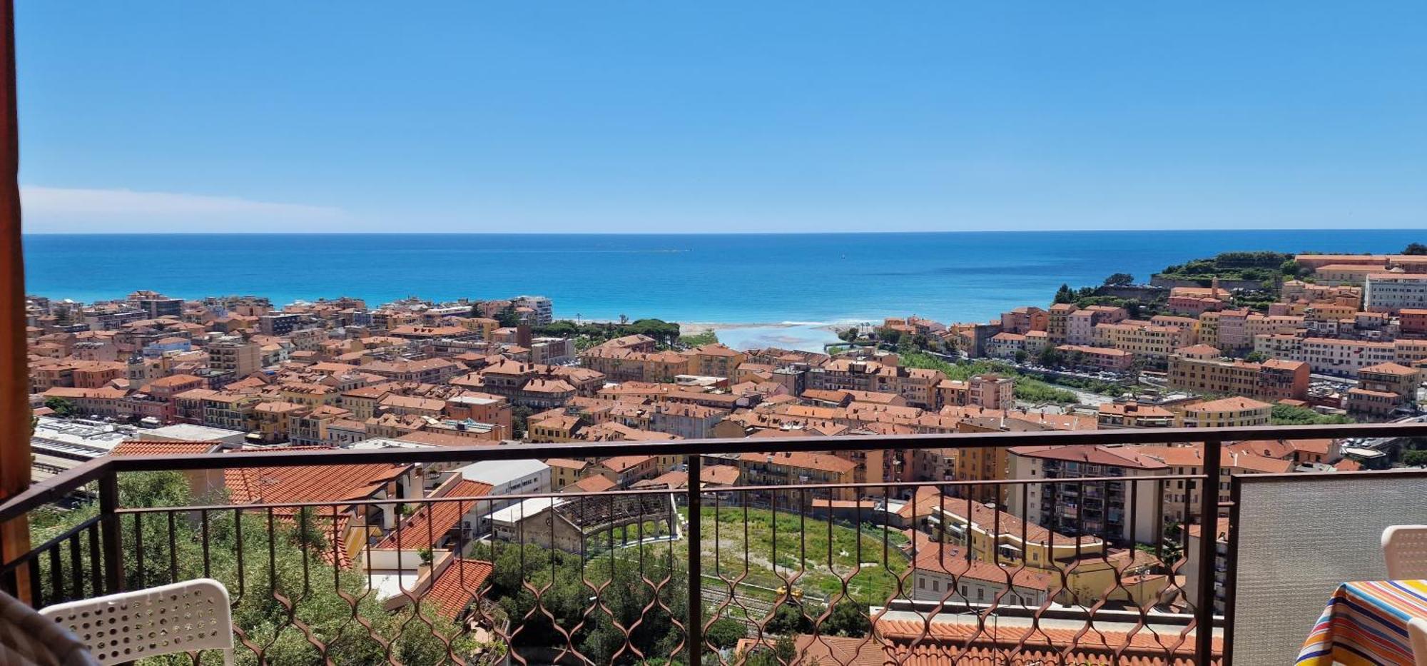 Thekeystudio, La Casa Del Mare Azzurro With Seaview Ventimiglia Exterior foto