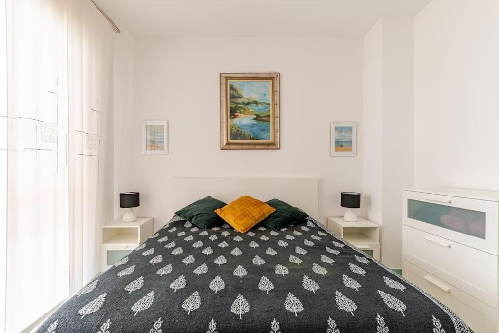 Thekeystudio, La Casa Del Mare Azzurro With Seaview Ventimiglia Exterior foto